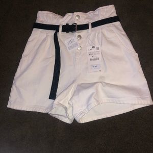 Belted paperbag white short